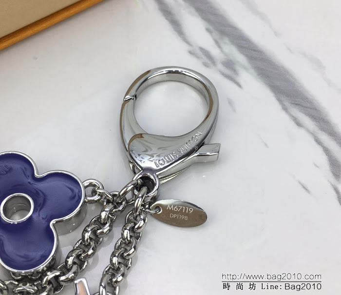 路易威登LV 頂級原單 M67119白叻蘭色 Fleur de Monogram 包飾 任意搭配 路易威登各個標誌性包款  ydh1022